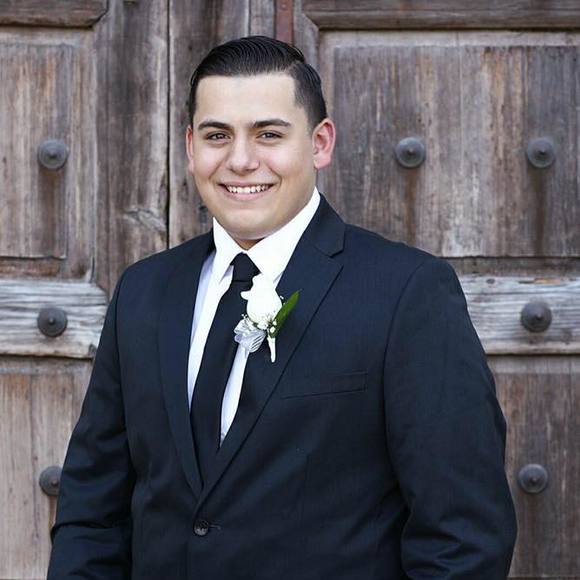 Meet your Posher, Javier - Picture 1 of 1